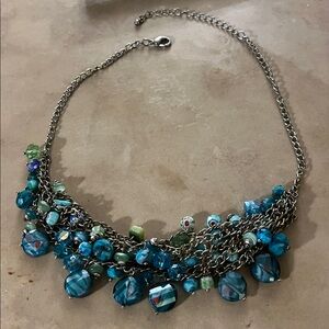 Elegant vintage Blue and Green Beaded Necklace